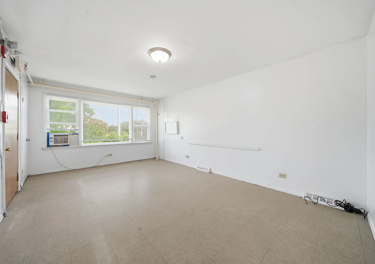 3 bed, 1091 sqft, $1,625 — Photo 4