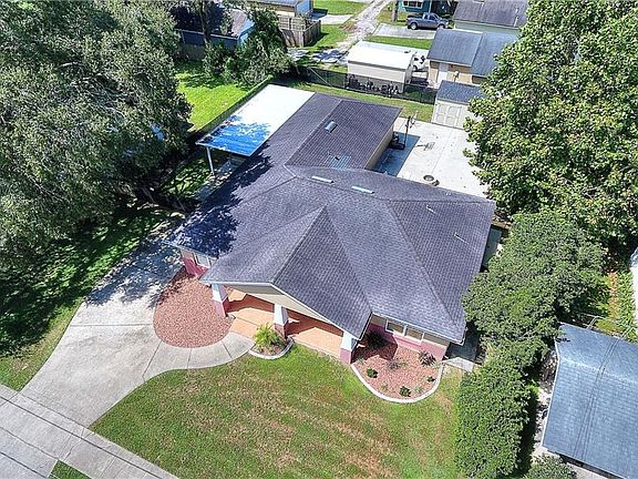 4th image of 1303 S Lincoln Ave