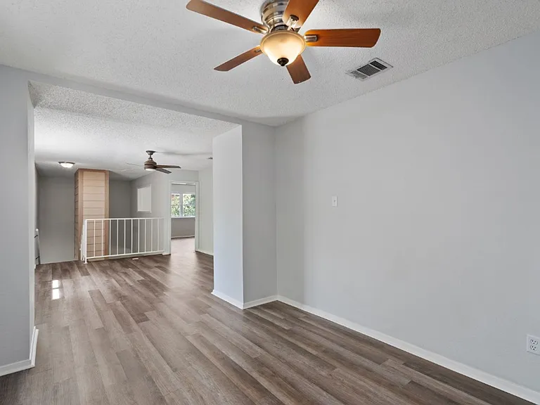 11809 Eubank Dr — Photo 19