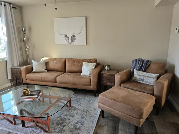 136 W Camino Manzana Unit A, Green Valley, AZ 85614