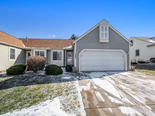 1293 Missions East Dr, Niles, MI 49120