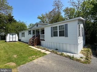 34 Thomas Ln, Baltimore, MD 21219