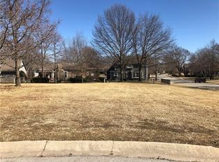 400 SW Cole Younger Ct, Lees Summit, MO 64082