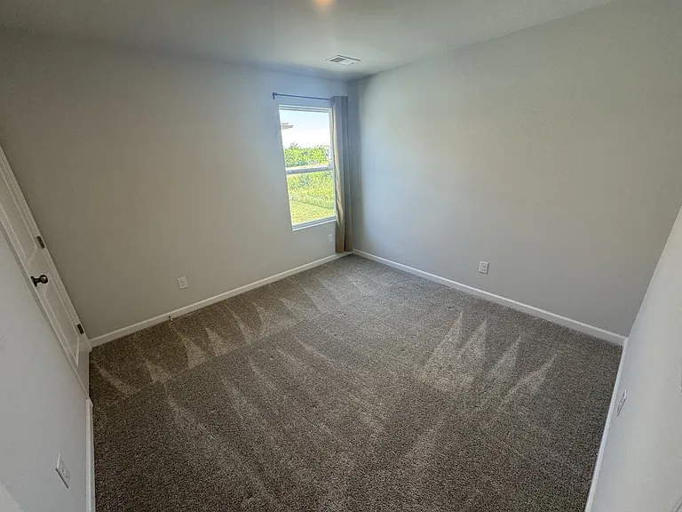511 Forsberg Ct — Photo 17