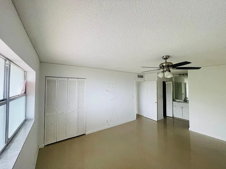 6300 S Falls Circle Dr #412 — Photo 22