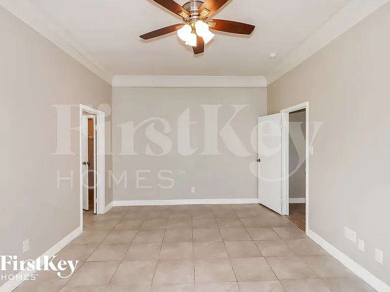 6611 Gleneagles Dr — Photo 9