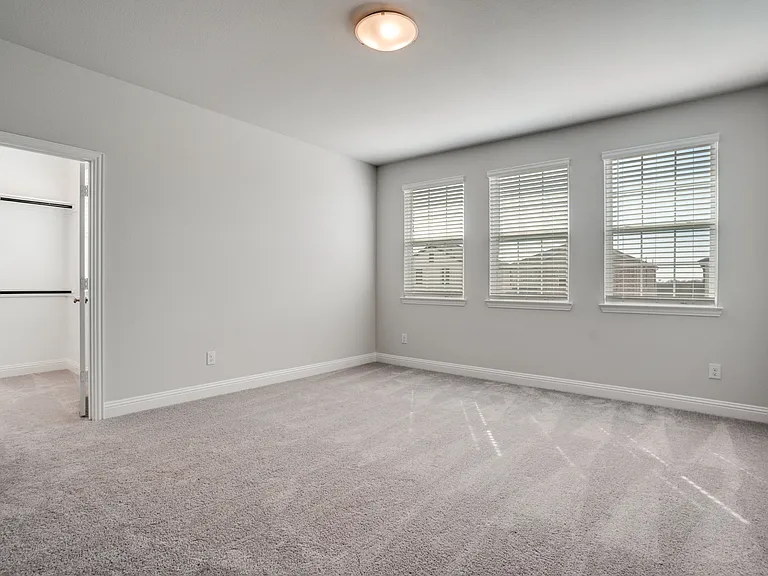 810 Sicily Blvd — Photo 8