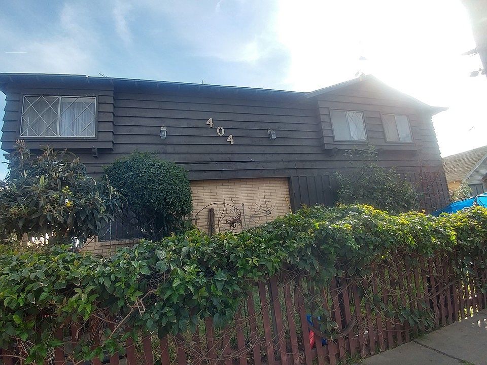 1st image of 404 E 97th St