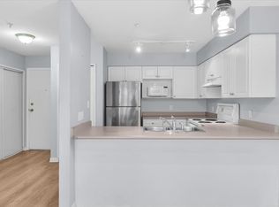7505 138th St #310, Surrey, BC V3W 0W6