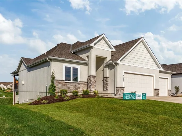 4213 NE Overbrook Dr, Lees Summit, MO 64064