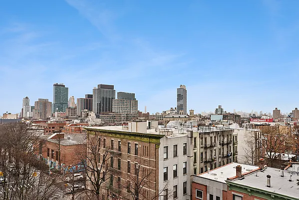 Sold by Compass | media 10