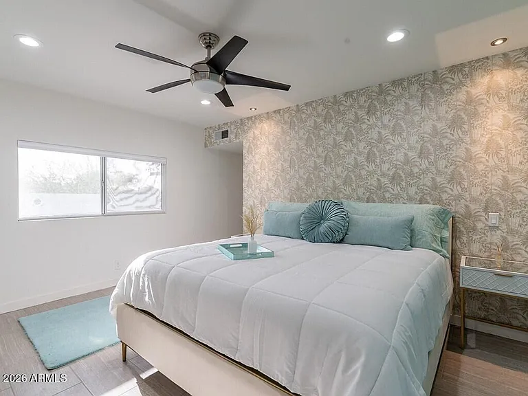 3302 E Turquoise Ave — Photo 34
