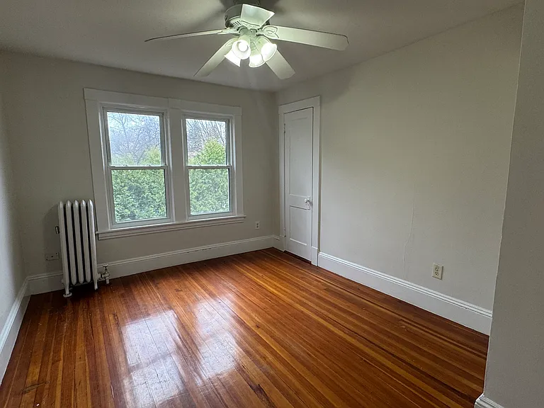 15 Brandon Ave — Photo 12