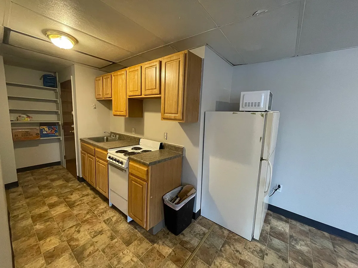 Building Photo - 520 Morris St #6