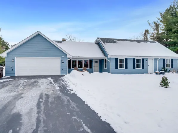 5393 Lakecrest Rd, Caledonia, IL 61011