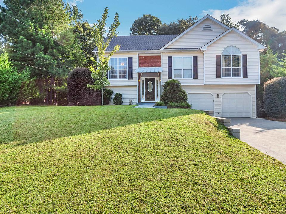 1st image of 4811 Hunt Club Dr