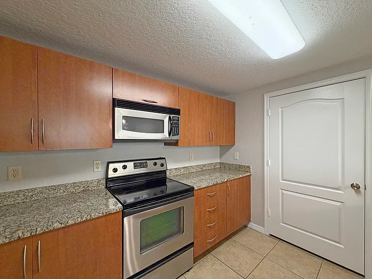 138 SW Peacock Blvd #20-106 — Photo 9