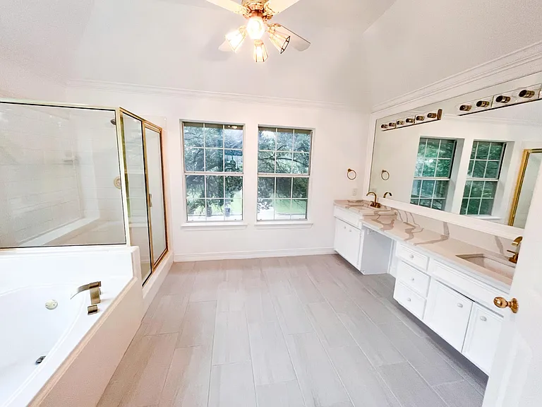 6824 Trinity Landing Dr S — Photo 2