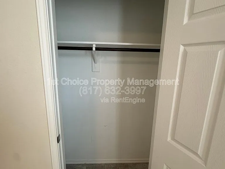 8132 Cedar Lake Ln — Photo 16