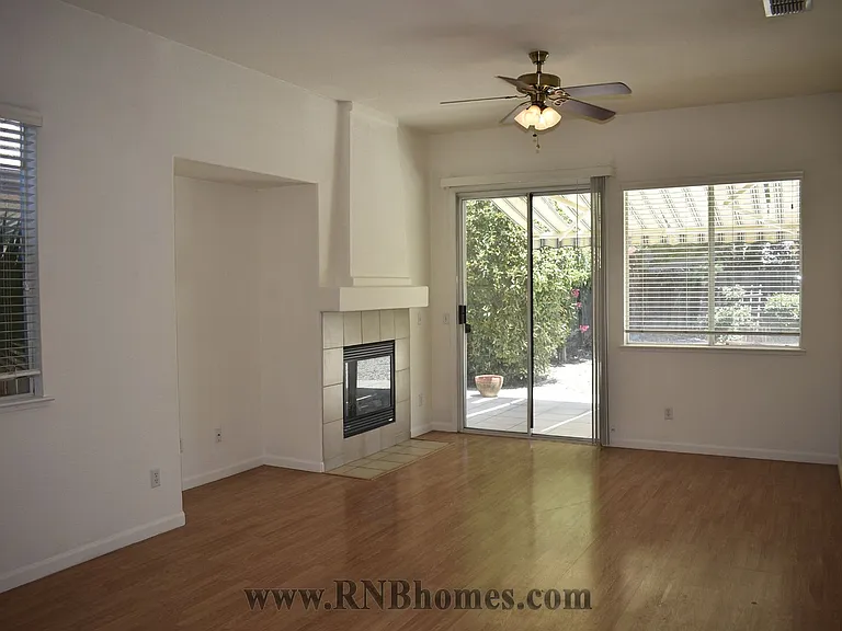18 Diggins Dr — Photo 5