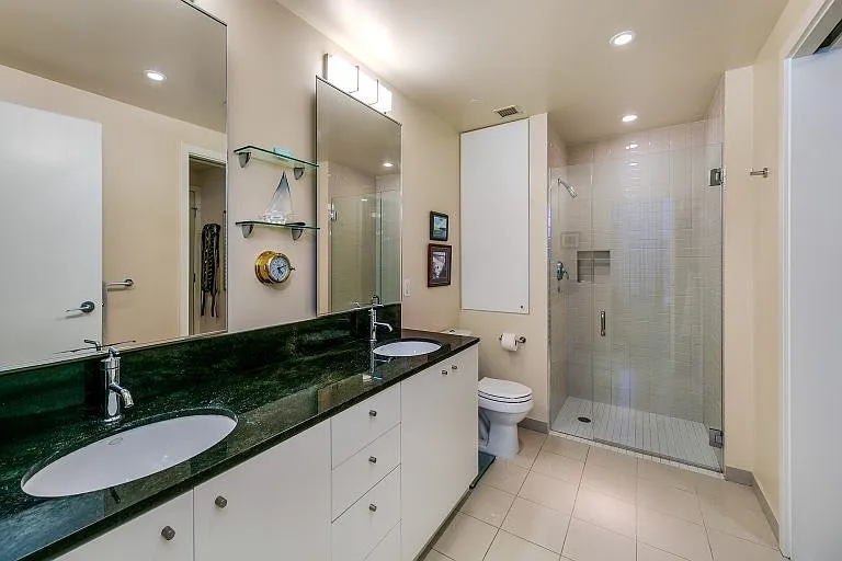 909 5th Ave #2301 — Photo 28