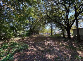 812 W 10th St, Ada, OK 74820