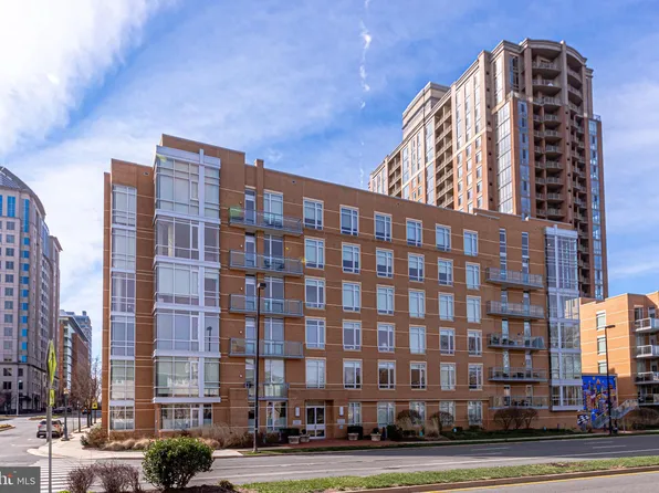 12025 New Dominion Pkwy APT 509, Reston, VA 20190