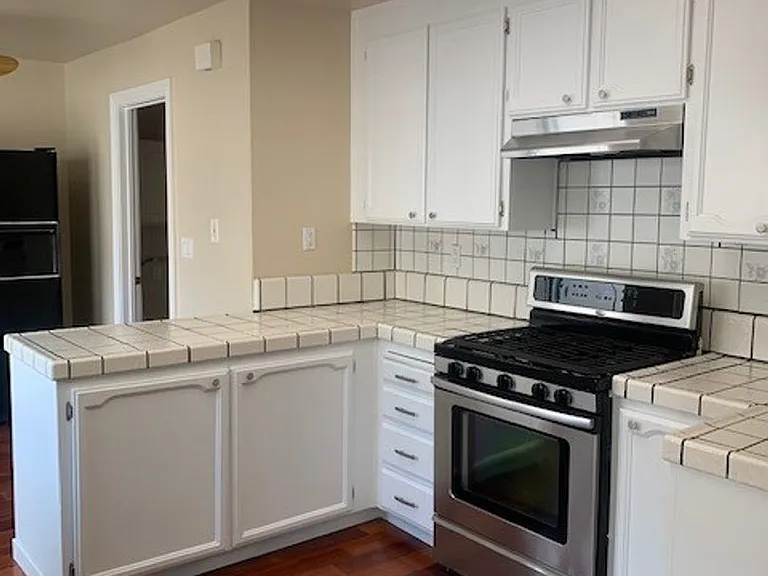 15300 Venetian Way — Photo 2
