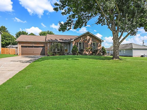 3rd image of 1339 N Callywood Ct