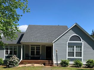 1425 Willow Lake Dr, Charlottesville, VA