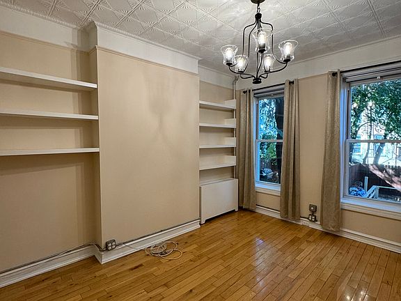 4th image of 601 Morgan Ave APT 1