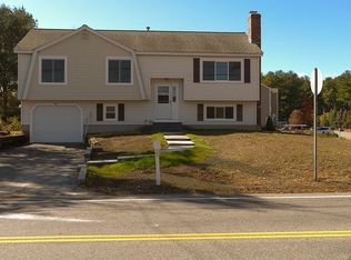 3 Willow Rd, Ayer, MA 01432