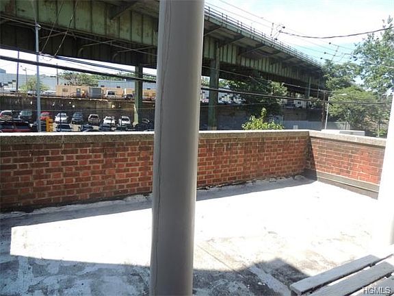 5th image of 502 Morris Park Ave