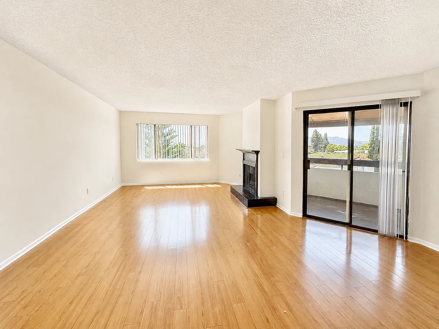 1554 E Wilson Unit 7 — Photo 2