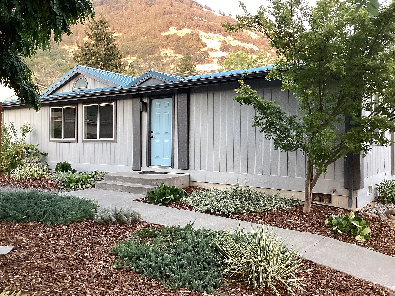 404 W Franklin St — Photo 1