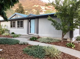 404 W Franklin St, Bingen, WA 98605