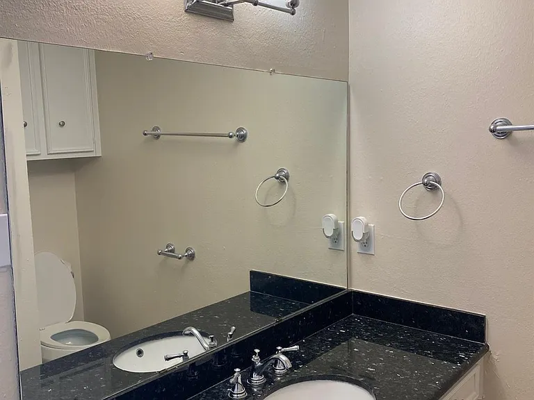 24 Chapparal Ct — Photo 11