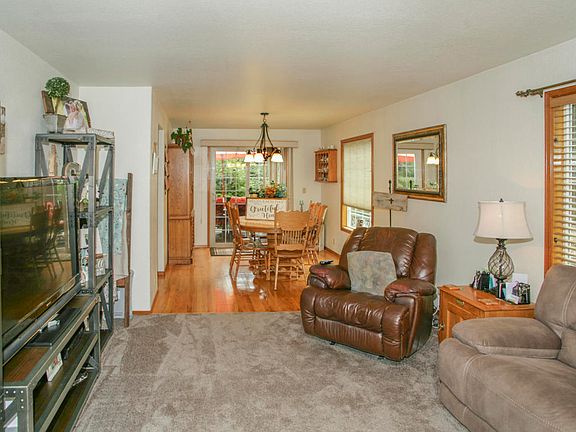 5th image of 4920 Hidden Meadows Ln