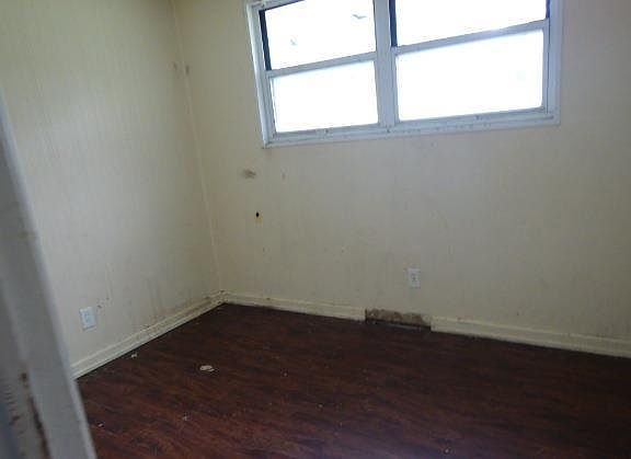 5th image of 9706 Lanier Dr