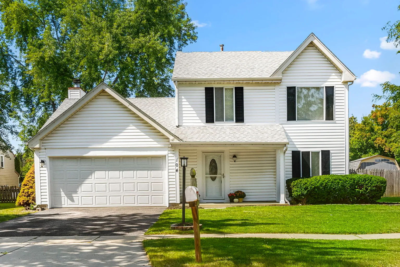 104 Parkwood Dr photo 1