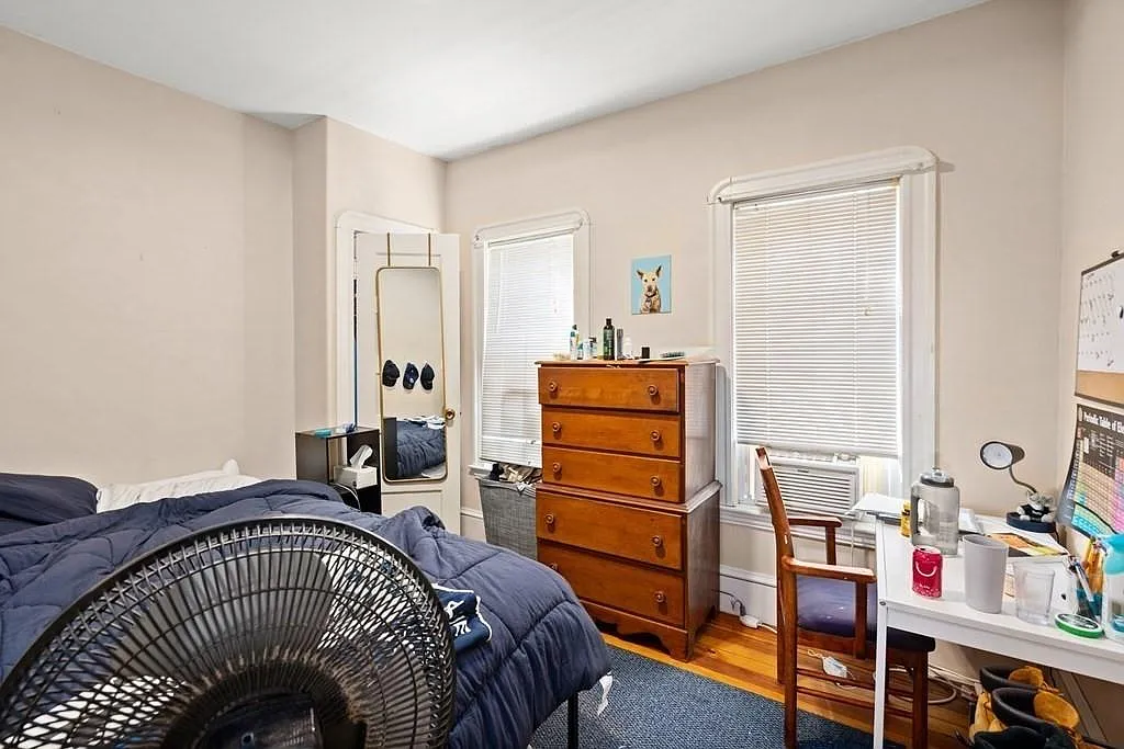 5 bed, $6,500 — Photo 4