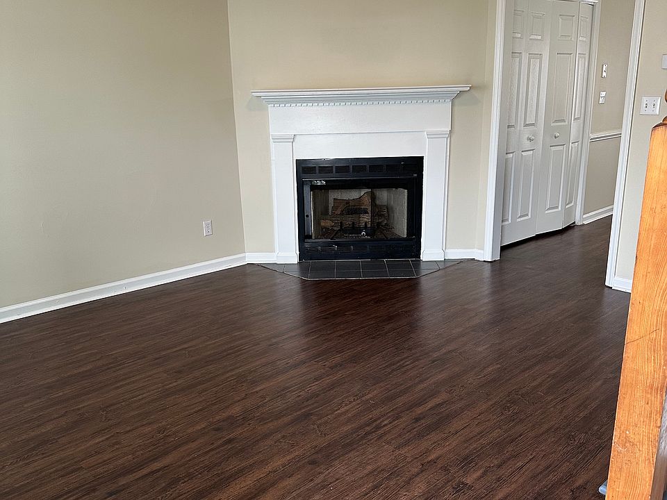 1st image of 3826 N1 Sterling Pointe Dr #N1