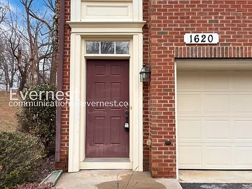 1620 Whitehall Dr Photo 1