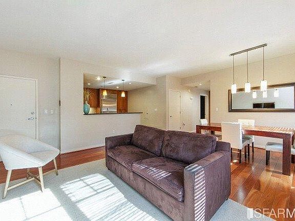 3rd image of 350 Broderick St APT 213