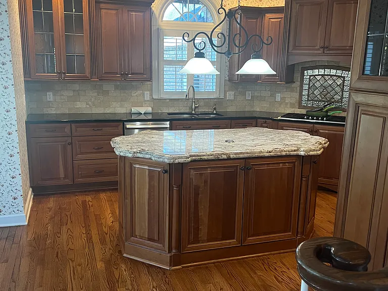 6401 Beacon Pointe Cir — Photo 2