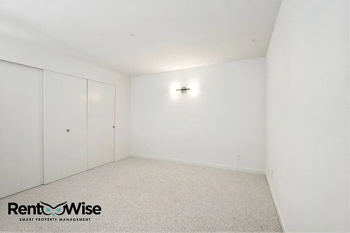 68 McCoppin St #7 — Photo 12