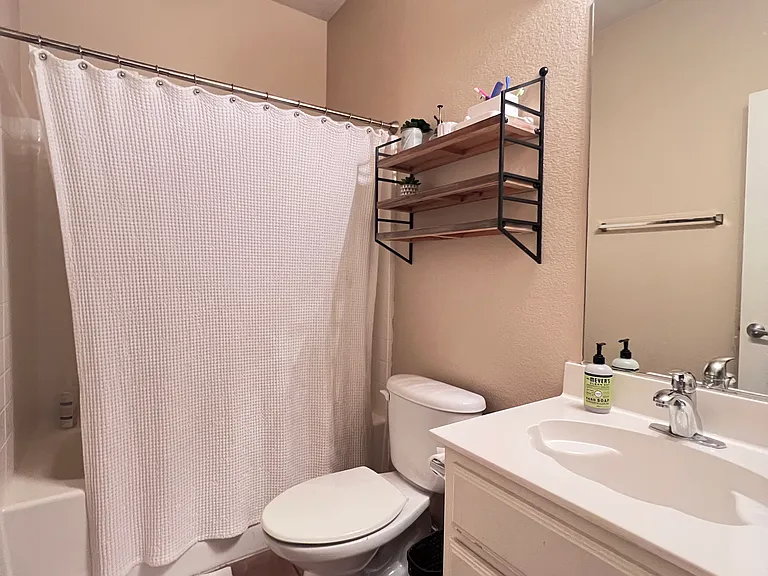 6441 Payton Dr — Photo 7