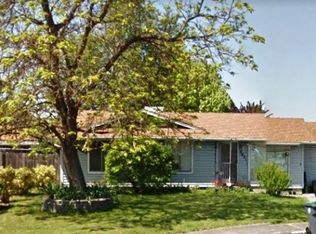 2691 McGrew Cir, White City, OR 97503
