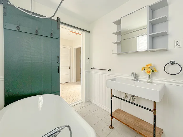 22 Crescent Ave — Photo 47
