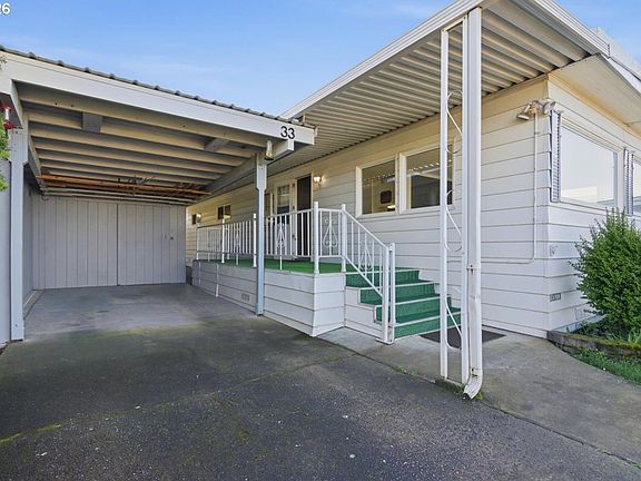 2nd image of 5422 Portland Rd NE Unit 33